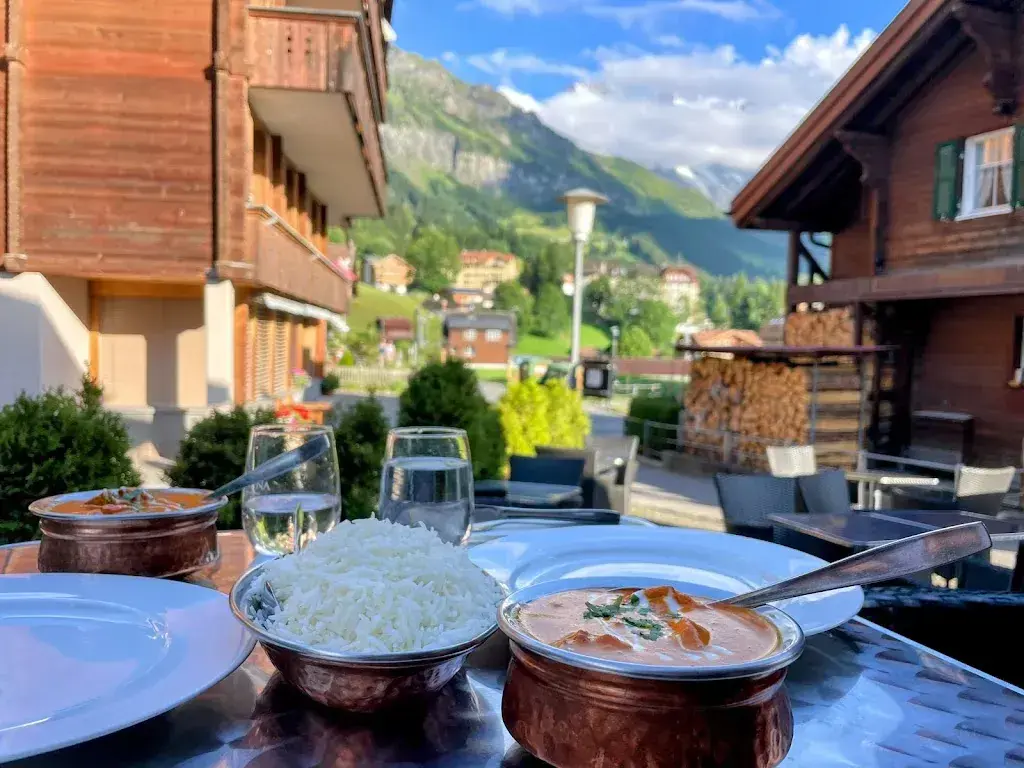 Aliza Brown_Restaurant GoldenIndia Wengen_Wengen BE_review