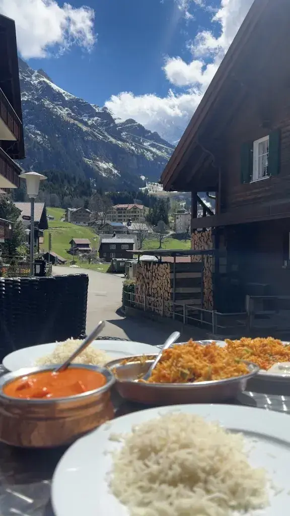 Subhik Shaa_Restaurant GoldenIndia Wengen_Wengen BE_review