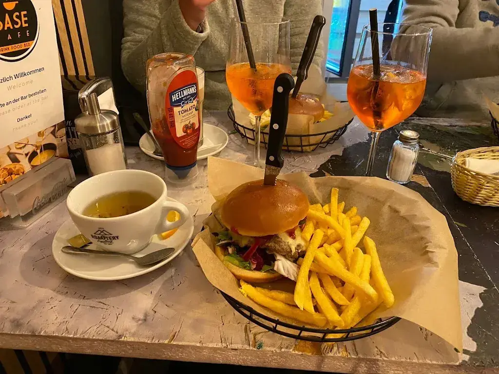 Menu_BASE Cafe_Lauterbrunnen_image_7