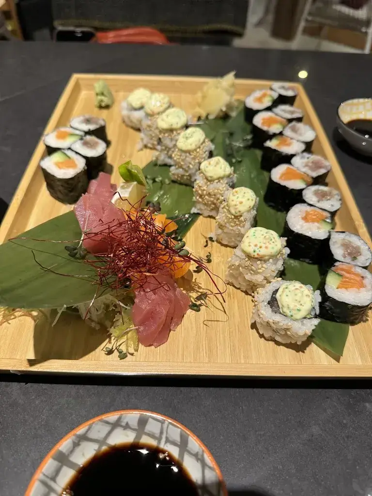 Alexander von Werdt_Mandarin Regina Bar_Wengen BE_reseña