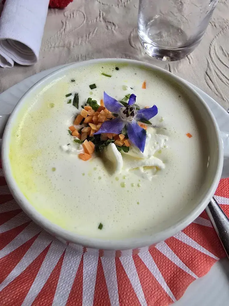 Adina Radu_Gasthof Löwen_Schangnau_reseña