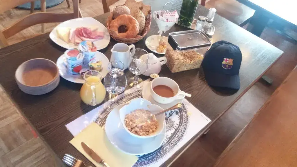 Gasthof zum Roten Thurm Restaurant in Signau