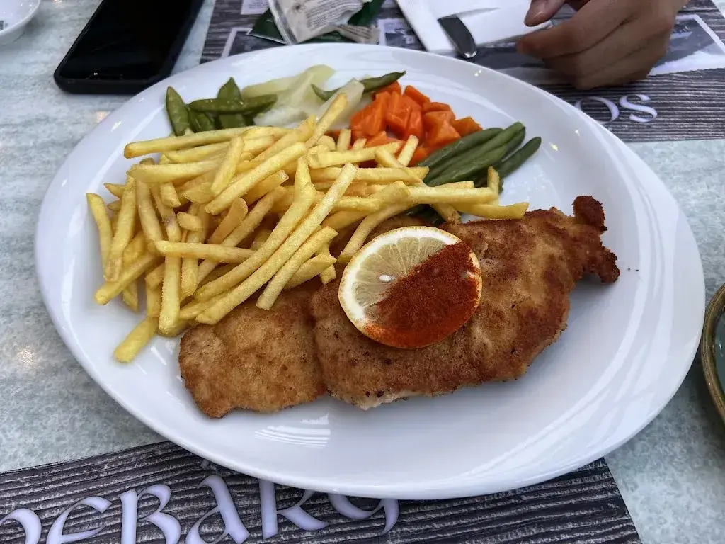 Emiliya Umrykhina_Alpenrösli_Sörenberg_review