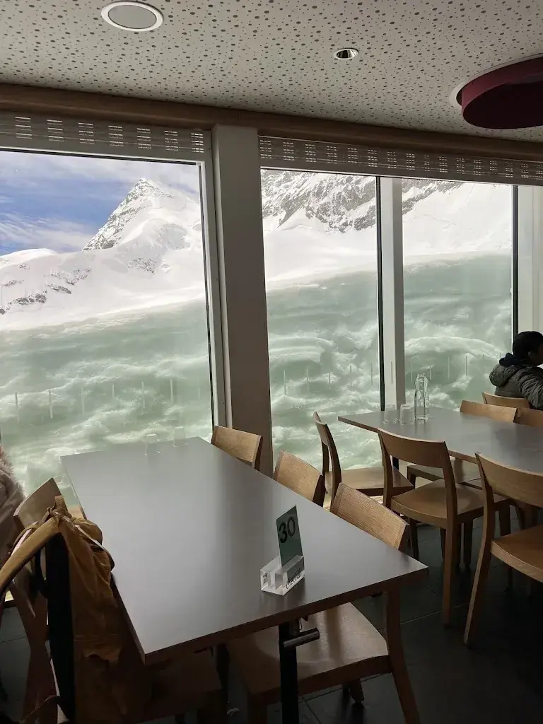 Subs Freelance_Restaurant Bollywood_Jungfraujoch_review