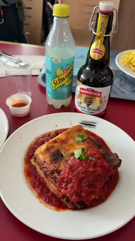 Zackery Goh_Self Service Restaurant Aletsch_Jungfraujoch_avis