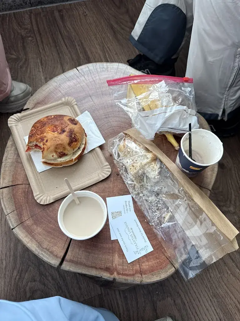 Julie Le_Pikantus Lounge by Erdinger_Jungfraujoch_review