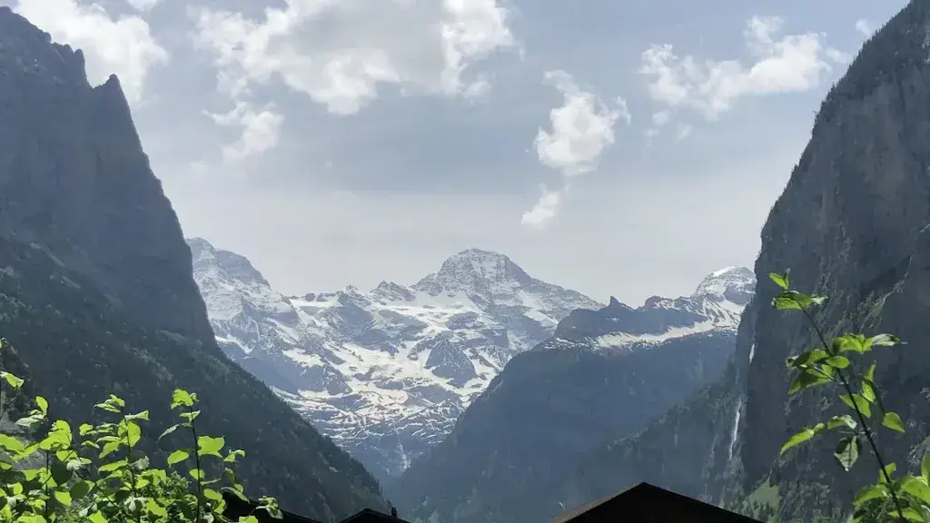 Ayaz Hussain_Hotel & Restaurant Stechelberg | Ferienwohnung | Bed and Breakfast_Stechelberg_avis