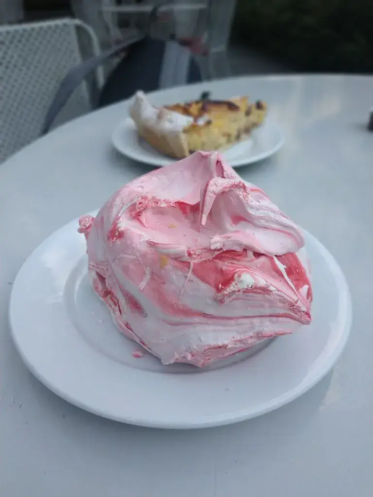 Veronika Petrova_Trümmelbach_Stechelberg_review