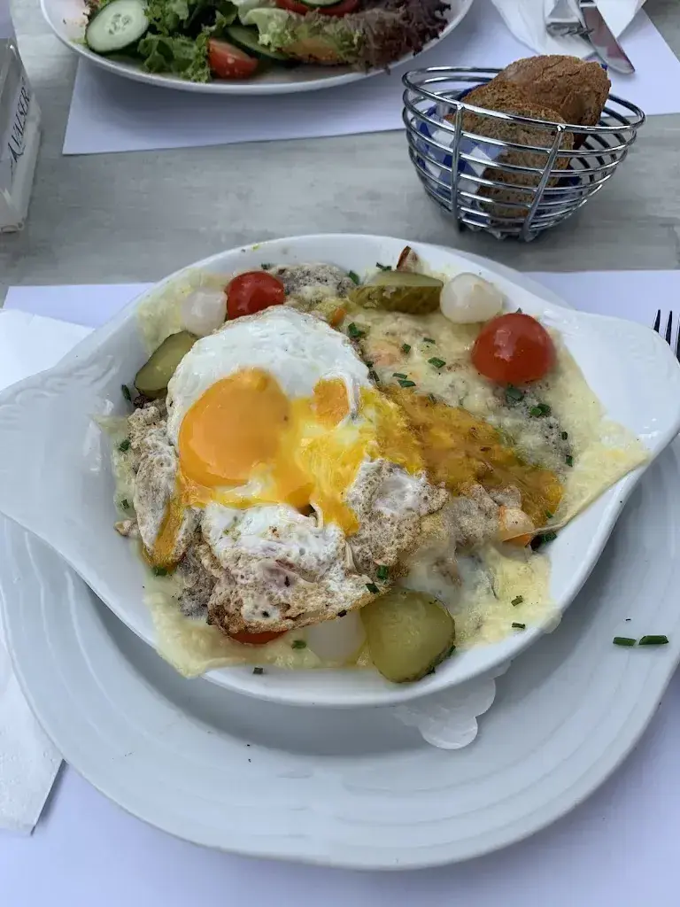 MunchNCrunch1_Alpina Panorama hotel & Restaurant_Mürren_review