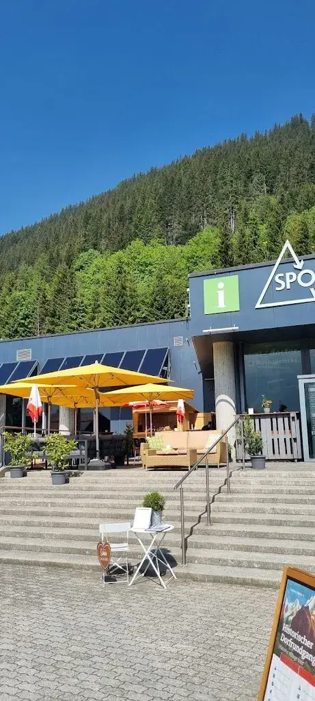 Richard Williams_Time Out Bistro_Mürren_review