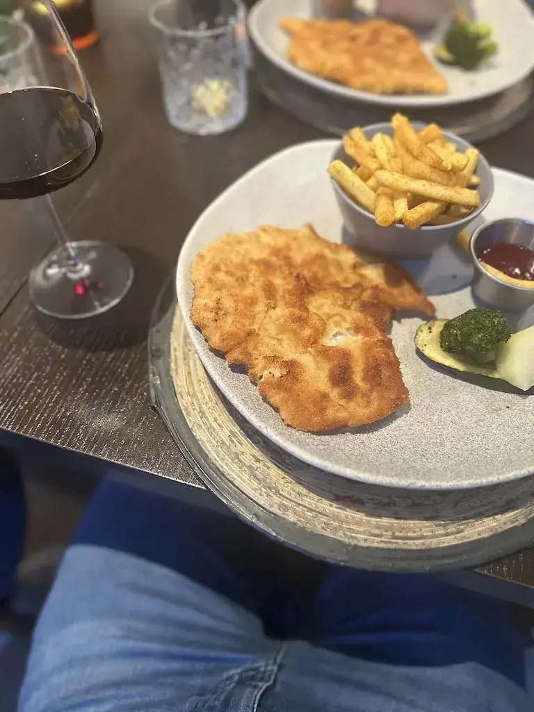 Ben Jno_Aarebar_Solothurn_review