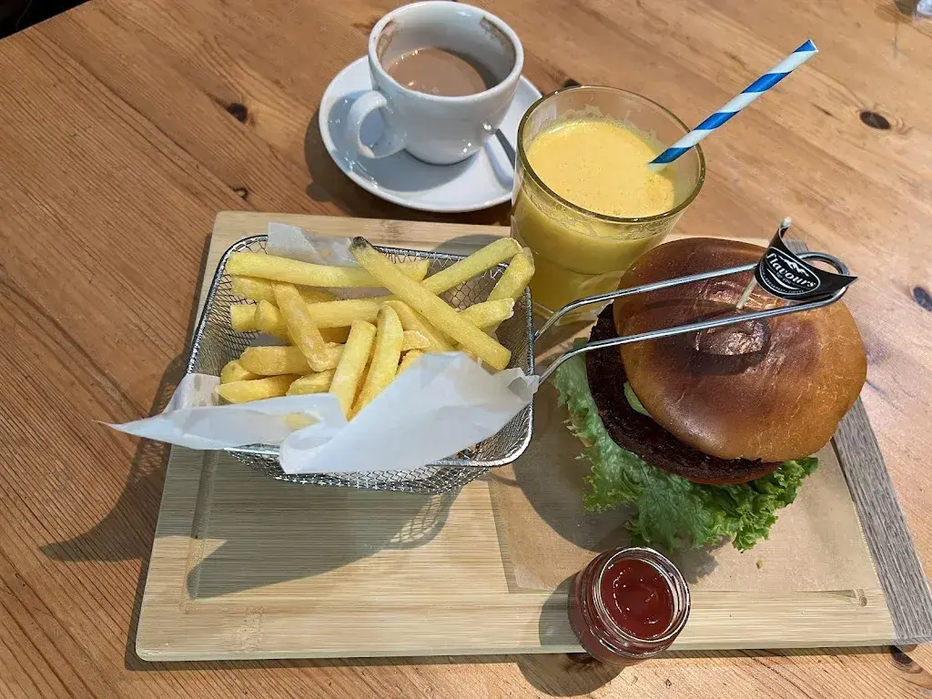 Menu_Flavours Cafe_Lauterbrunnen_image_7