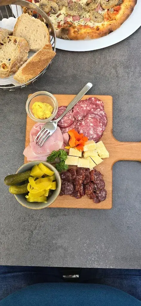 Brauerei Burgbier_Ringgenberg_menu_image_1