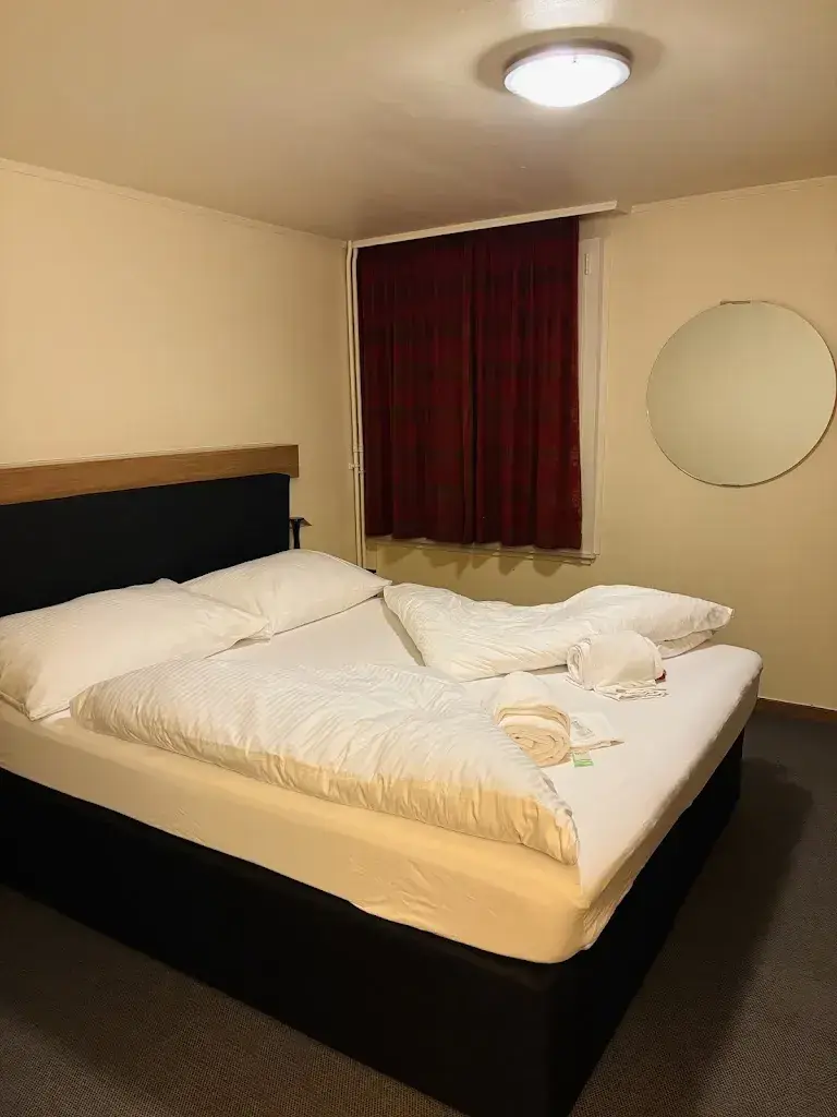 Sonale Guimarães da Silva_Boutique Hotel / Restaurant / Bar Bären Ringgenberg_Ringgenberg_avis