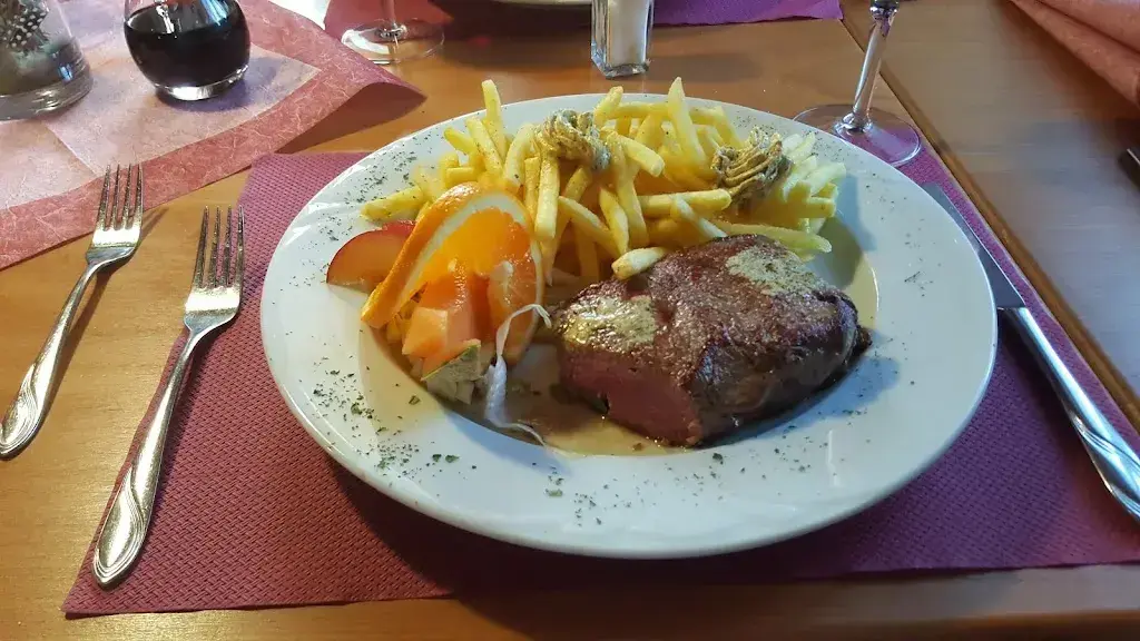 Menu_Restaurant Kreuz Pintli_Rubigen_image_3