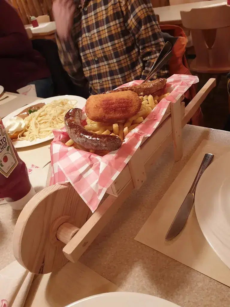 Maja Bajs_Piste- und Wanderstübli_Röthenbach im Emmental_review