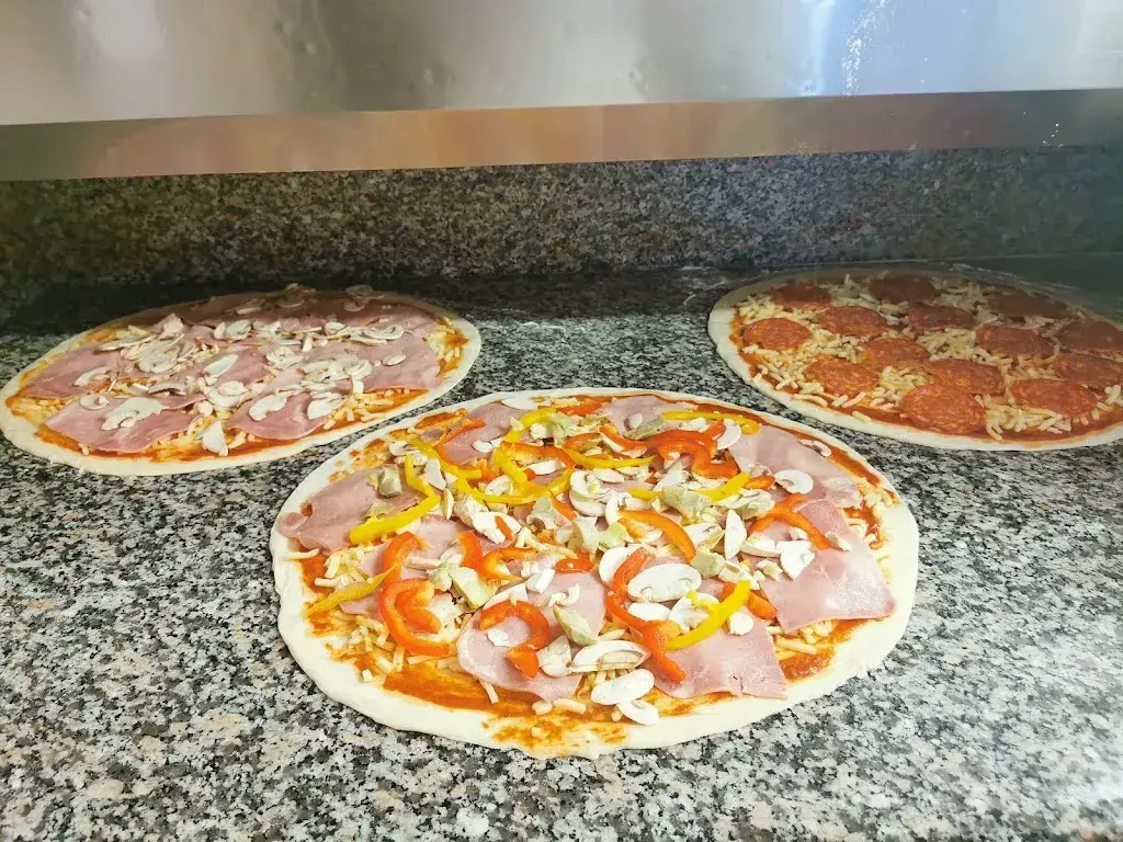 Menu_Pizza Hawaii_Grosshöchstetten_image_6