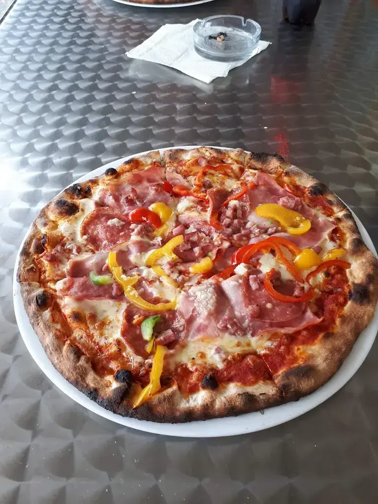 Menu_Pizza Hawaii_Grosshöchstetten_image_8