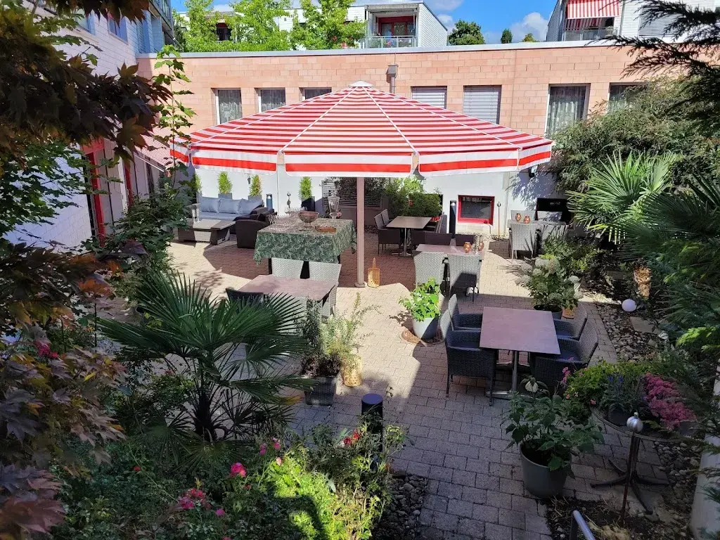 Aline Karina De Bona_Restaurant Erlenau by Neotropical Catering & Events_Münsingen_review