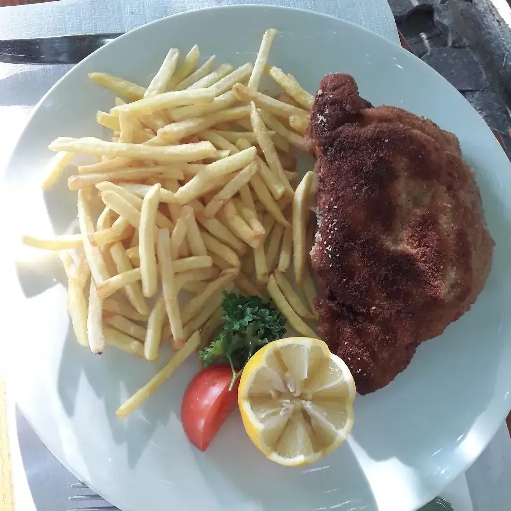 Bahnhof restaurant à Kiesen