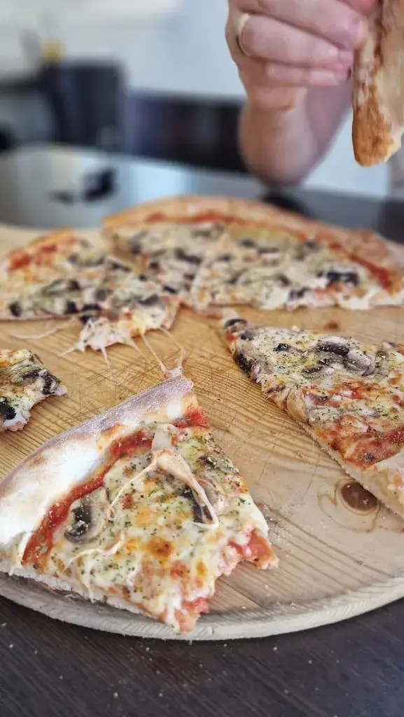Amila Rizvanović_Pizzeria Palazzo_Konolfingen_review