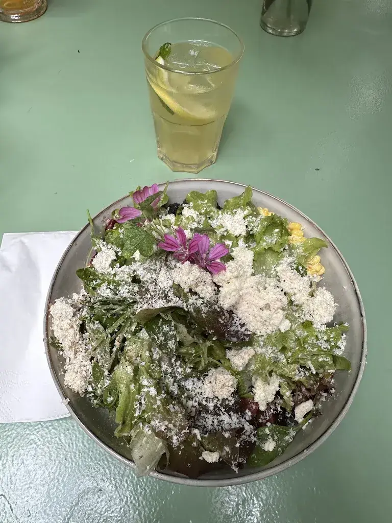 Maura Ferrer Ferrer_Zehendermätteli_Bern_reseña