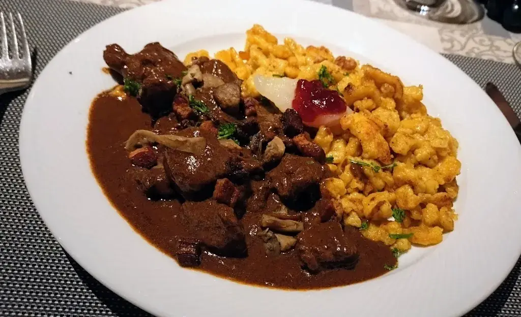 Thomas Kaupert_Restaurant Brasserie98 Traditioneller Familienbetrieb syt 1985_Steffisburg_avis