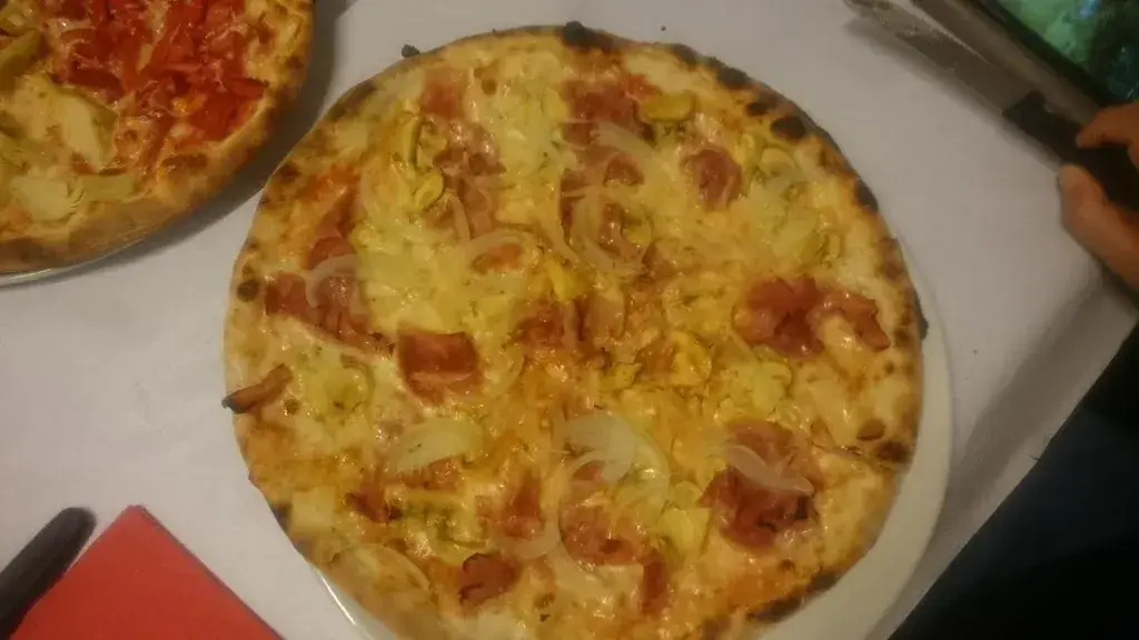 Paulo Carvalho_Restaurant Pizzeria l'Intyamon_Villars-sous-Mont_review