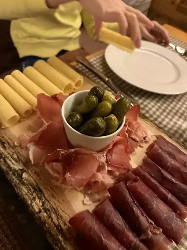 Menu_Le Petit Chalet_Gstaad_image_4