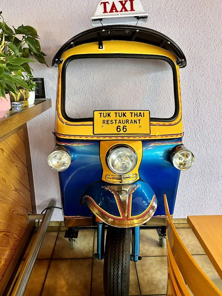 Raphael Lessinger_Tuk Tuk Thai Restaurant Münsingen BE_Münsingen_review