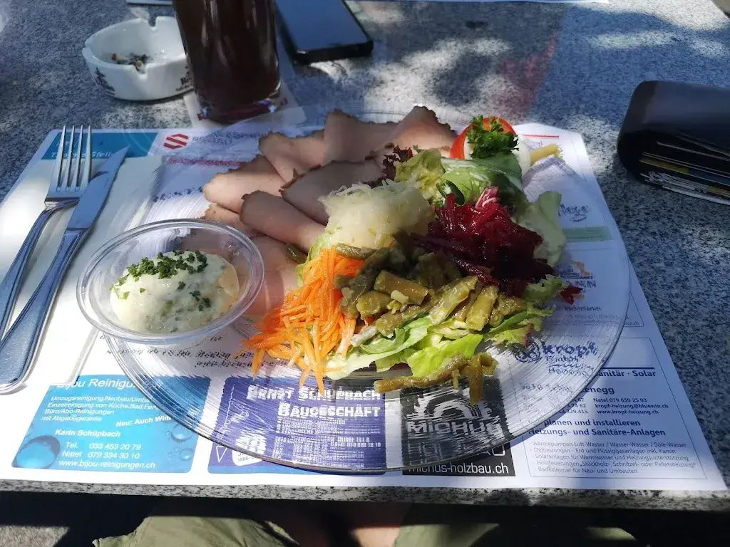 Tobias Gersbach_Restaurant Kreuzweg Unterlangenegg_Unterlangenegg_recensione