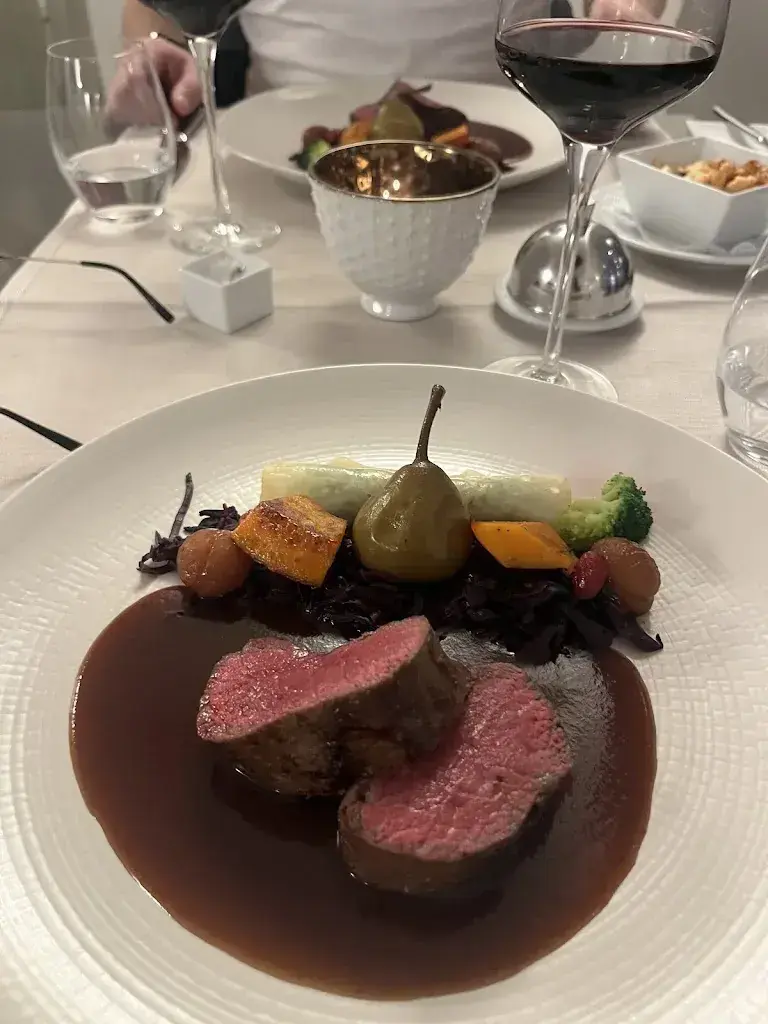 Cheval blanc_Bulle_slider_image_3