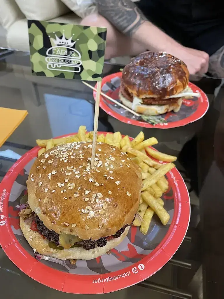 Laura Johns_Fäbusbigburger_Rubigen_review