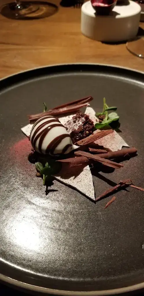 Charlie Fraefel_eisblume_Worb_review