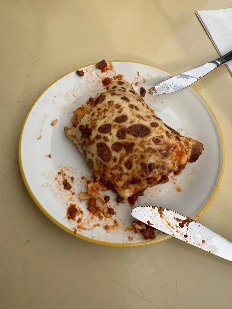 Joana Maria_Crêperie Café Glacé Catherine_Laupen_avis