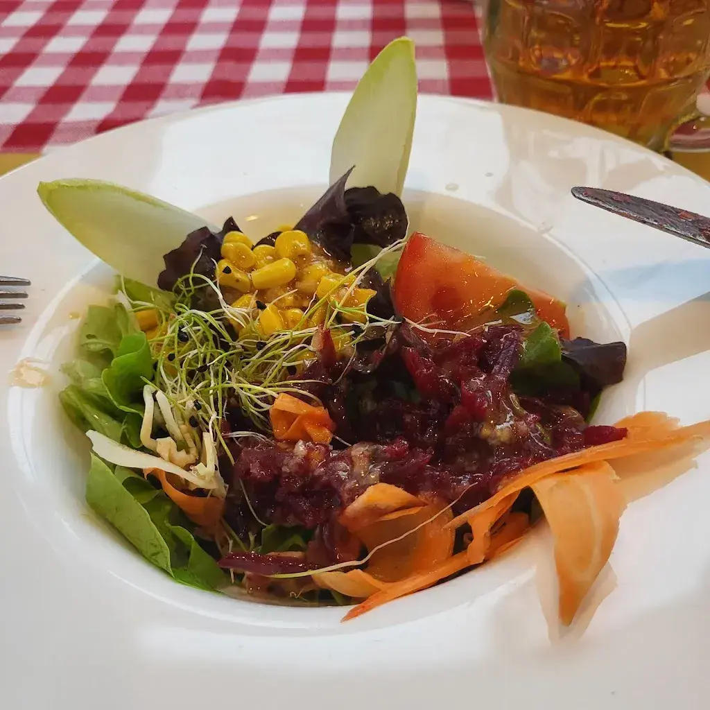 Roland Goetz_Bistro Barbara_Frauenkappelen_avis