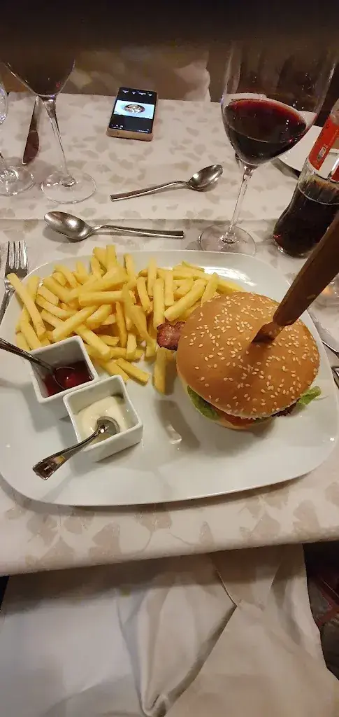 Menu_Restaurant Hippel Krone_Kerzers_image_8