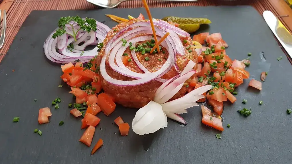 Slavisa Mihajlovic_Hotel Hippel Krone_Kerzers_avis