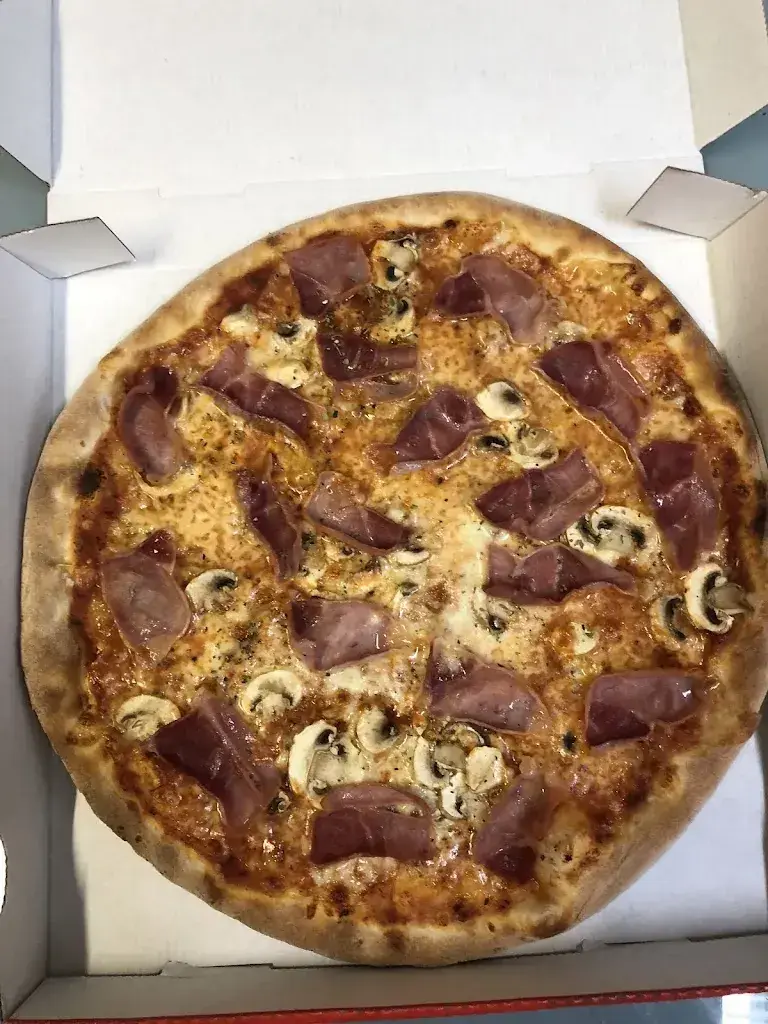 Menu_Paradies Pizza Express_Rüfenacht_image_5