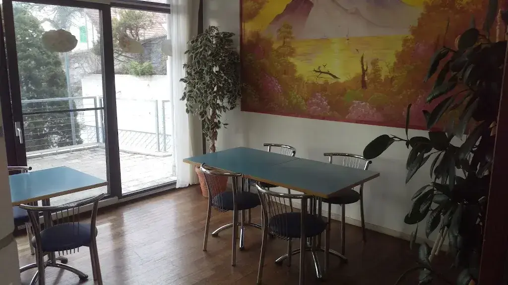 Christian Hofmeister_Paradies Pizza Express_Rüfenacht_review