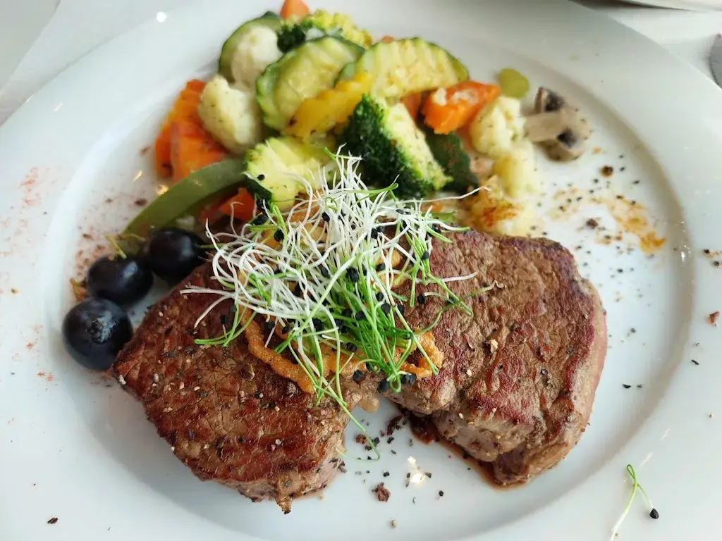 Evelyne Burnier_Restaurant Trubehöfli_Kriechenwil_review