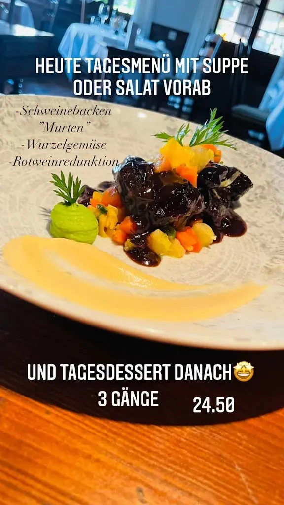 Restaurant Zum Bauernhof ristorante a Ulmiz