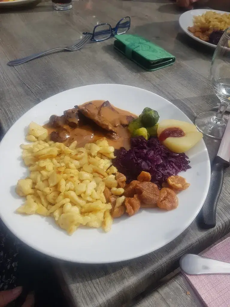 Restaurant Schwarzenbach Restaurant in Bisisthal