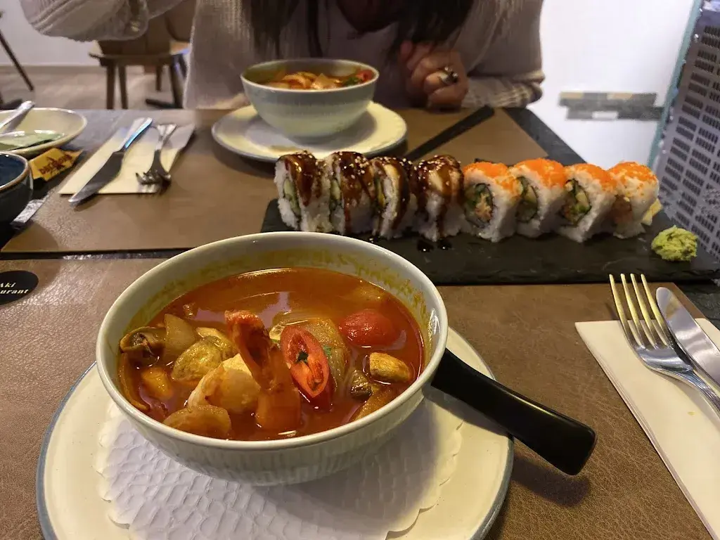 Shuo Schreyer_Aki Restaurant_Burgdorf_recensione