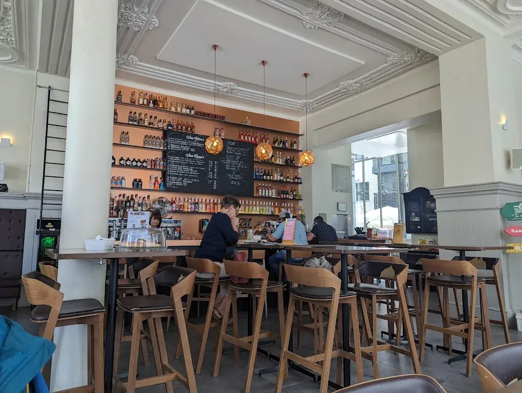 François Rodigari_Le Moderne_Bulle_review