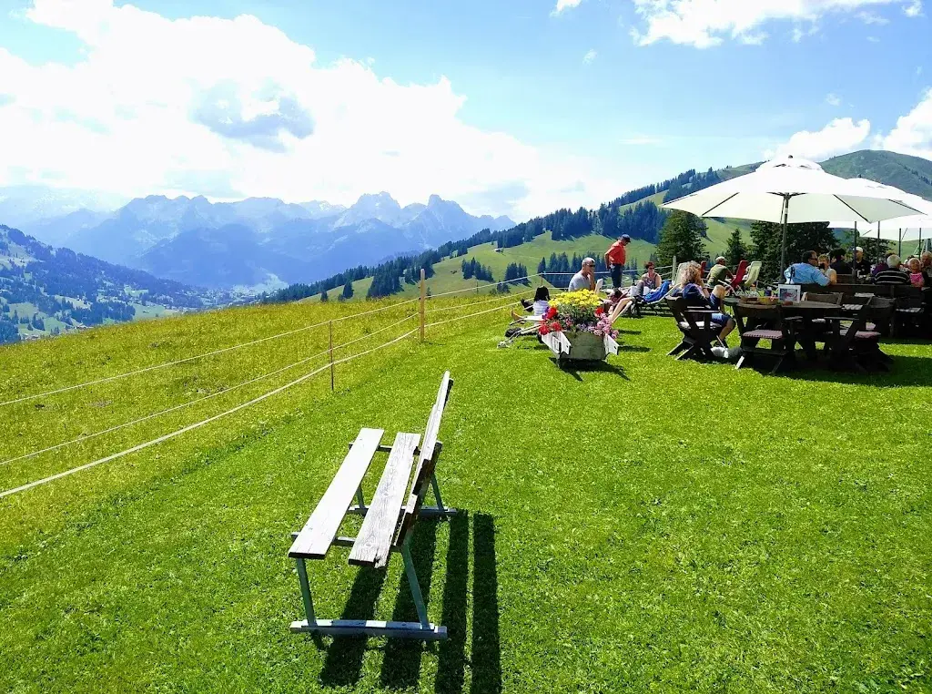 Stefan Flück_Hüsliberg Beizli_Zweisimmen_recensione