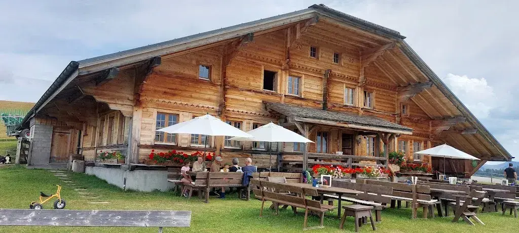 Heidi Hirt_Hüsliberg Beizli_Zweisimmen_recensione