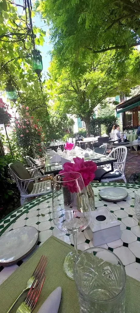 Barefoot Centipede_L'Auberge d'Hermance - Romantik Hotel & Restaurant_Hermance_avis