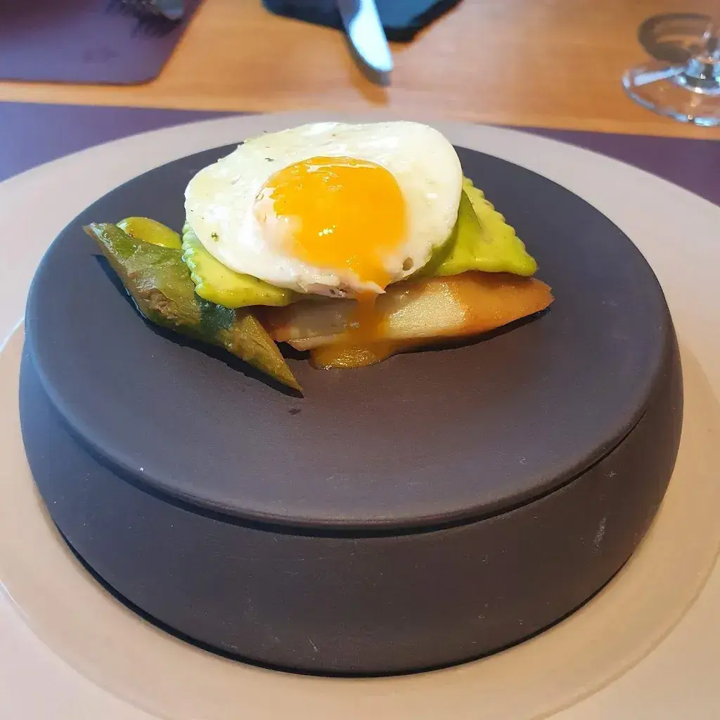 Nikki P_Hotel Restaurant Catering Tenne_Gluringen_review