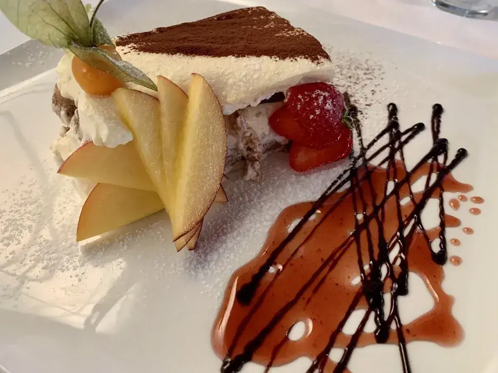 Balazs Ordodi_Ristorante Sonne_Bottmingen_avis